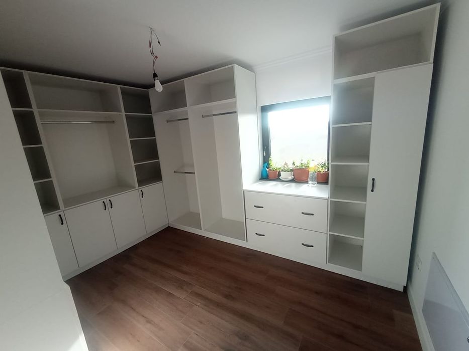 Mobila la comanda ( pal , AGT , MDF frezat si vopsit )