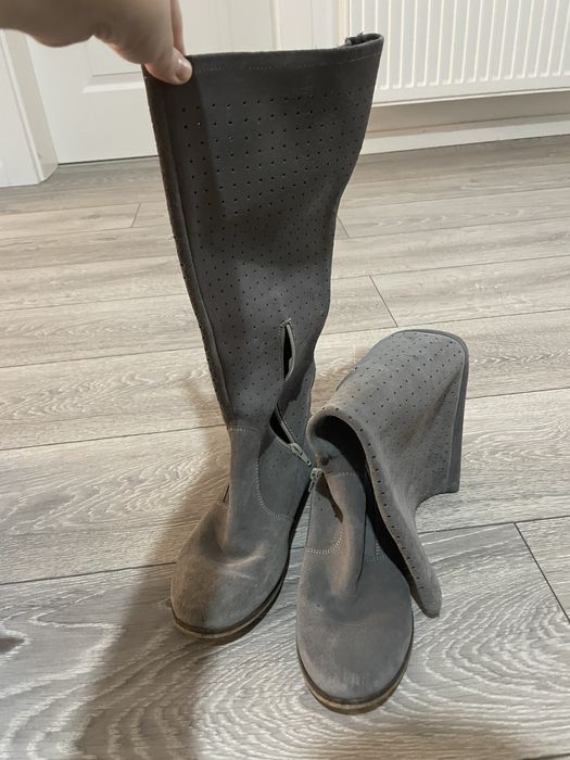 Cizme cu gauri marimea 38