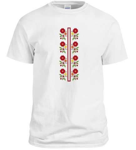 Тениски с фолклорни мотиви