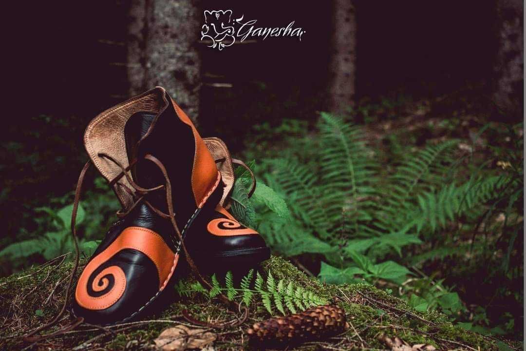 Pantofi din piele , fabricat manual
