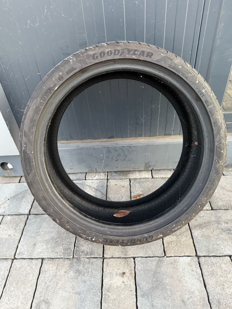 Goodyear чисто нова