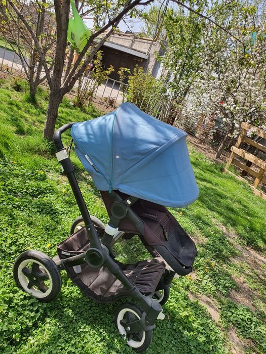 Продам детскую коляску bugaboo