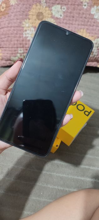 Pocco C65 в идеальном состоянии почти новый