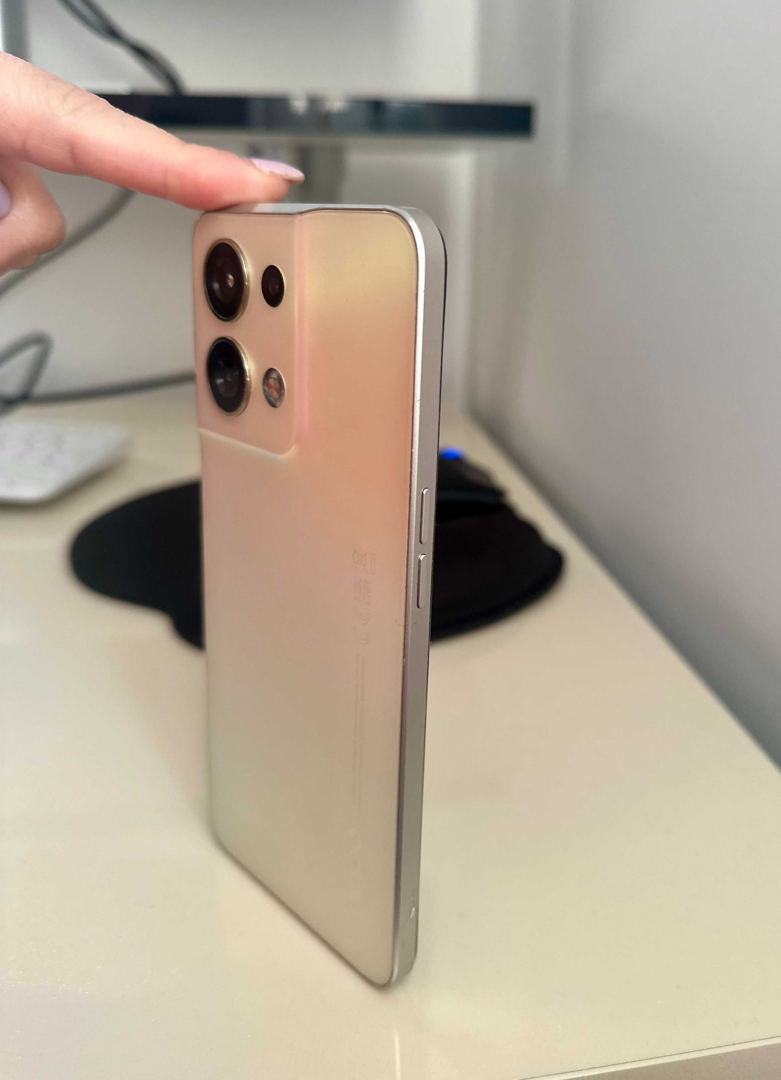 OPPO Reno8 5G Dual SIM | 256 GB | Shimmer Gold