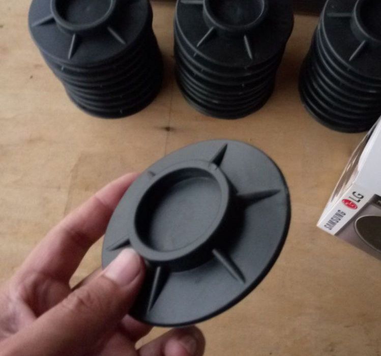 Kir moshina vibratsiyaga qarshi stendlar va muzlatgichlar stullarga