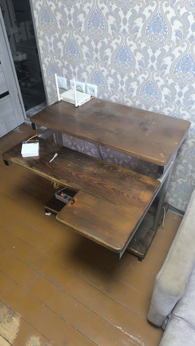 Компьютерный стол