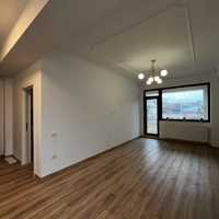 Apartament 3 camere,97 mp utili + boxa.CENTRAL!