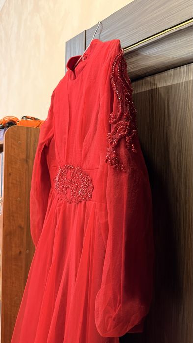 Вечернее платье  из органзы