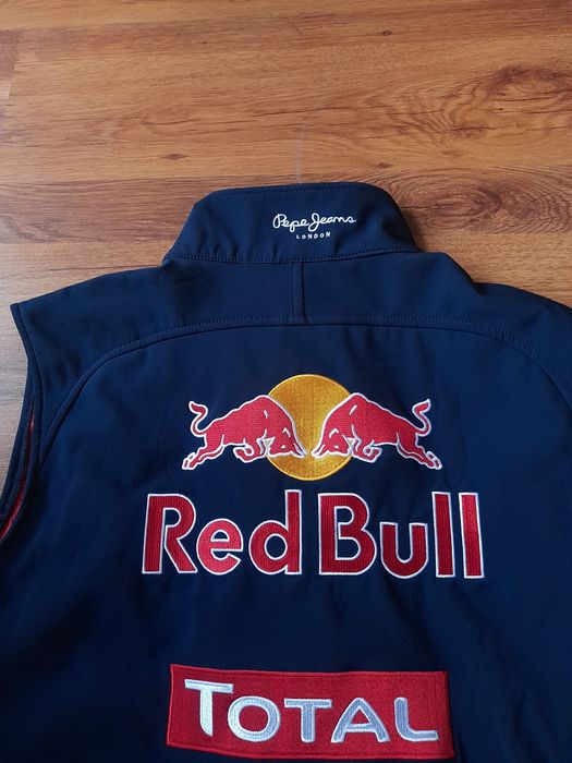 Red Bull Racing Formula мъжки елек L размер.