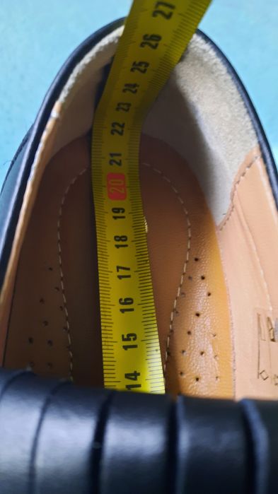 Pantofi piele, noi, model albina, marimea 34/35