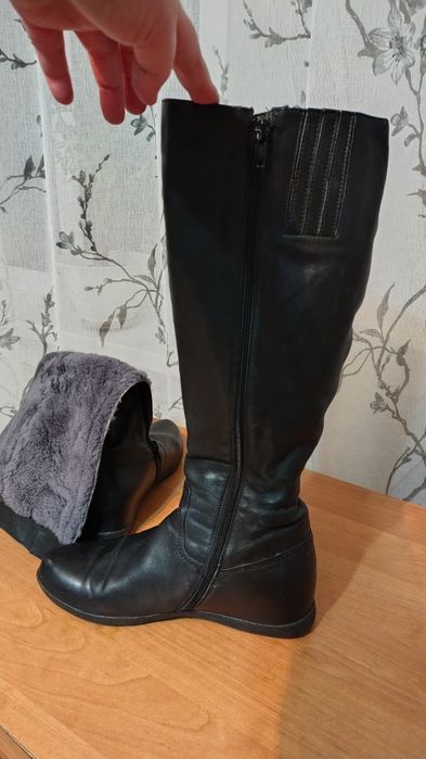 Сапоги зимние ,кожа