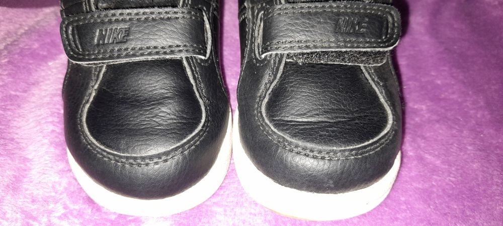 Adidasi 22 piele nike