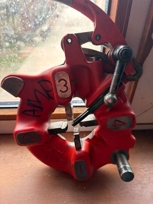 Cap filiera RIDGID 815A cu cuțite aproape noi 1/2 pana la 3/4