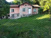 Продавам стара къща в с.Расник