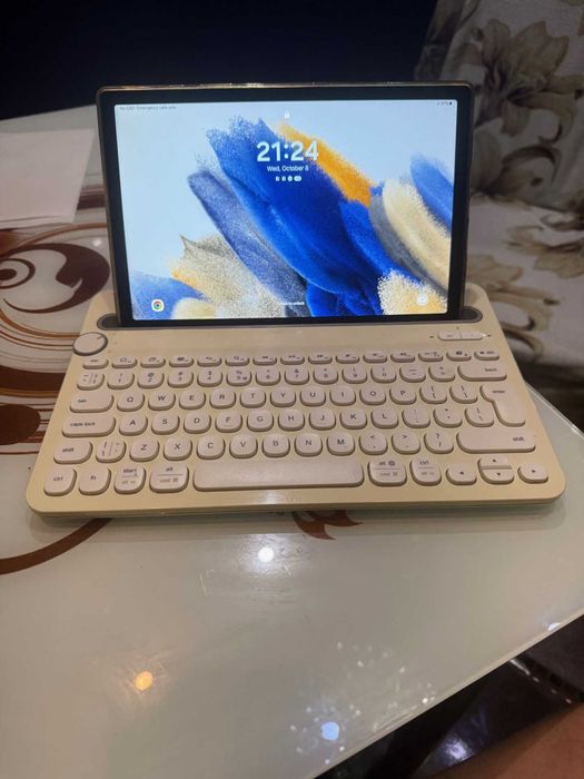 SAMSUNG TAB A8 4GB ram 64 gb 10.5''  LTE И BT клавиатура Logitech K480