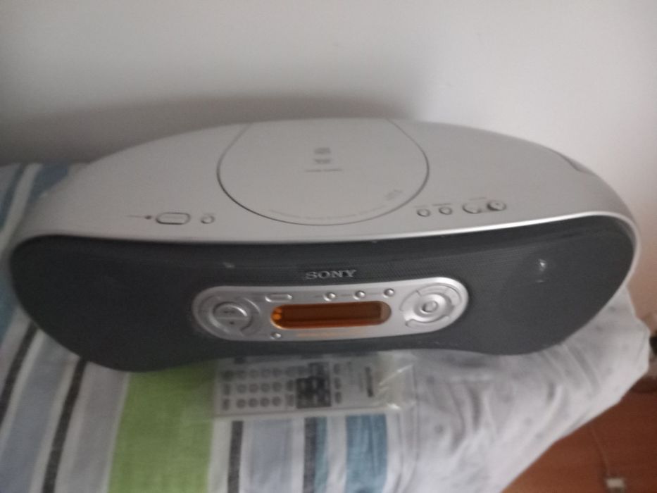 SONY ZS-SN19 radio cd player