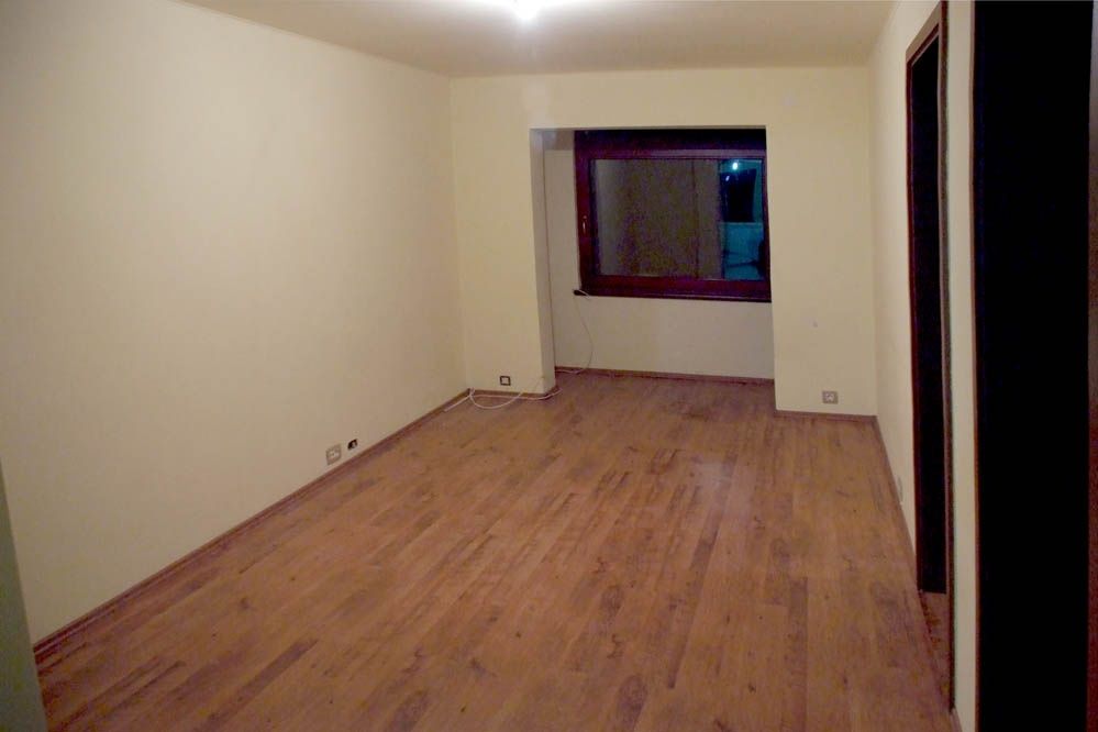 ONEȘTI - Închirieriez, doar pe termen lung, apartament nemobilat 3cam