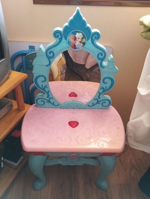 Детска тоалетка -Леденото кралство