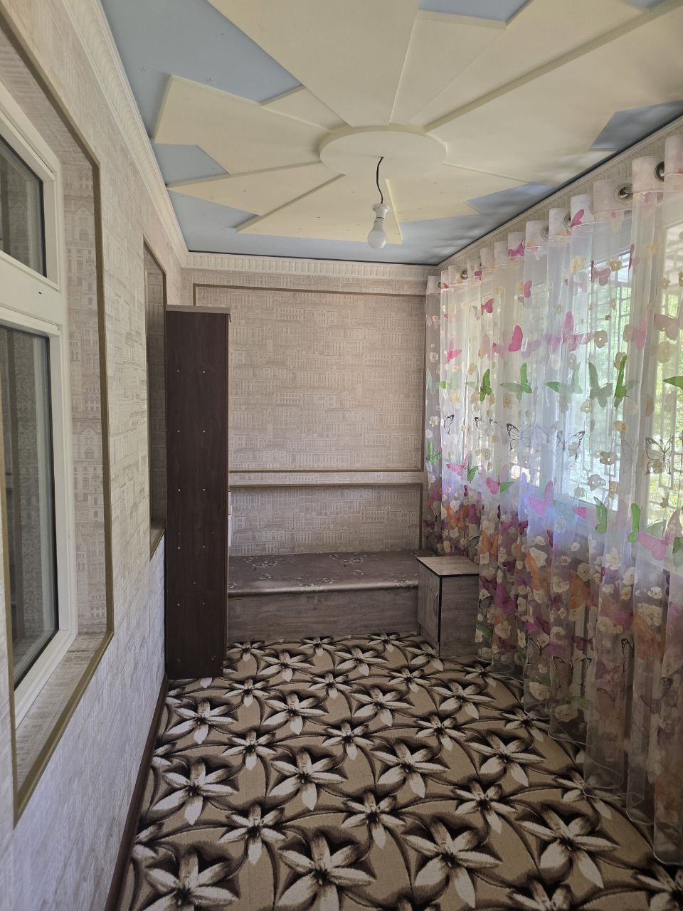 Arenda chorsu qoratosh 1 etaj samarqand darvoza makro