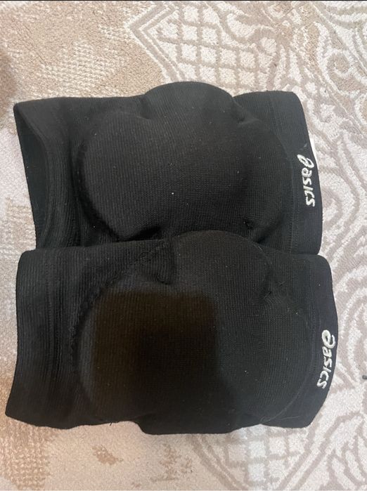 Asics накаленик прадаю