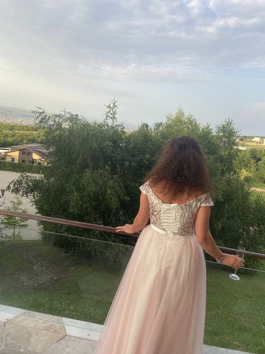 Vând rochie de ocazie