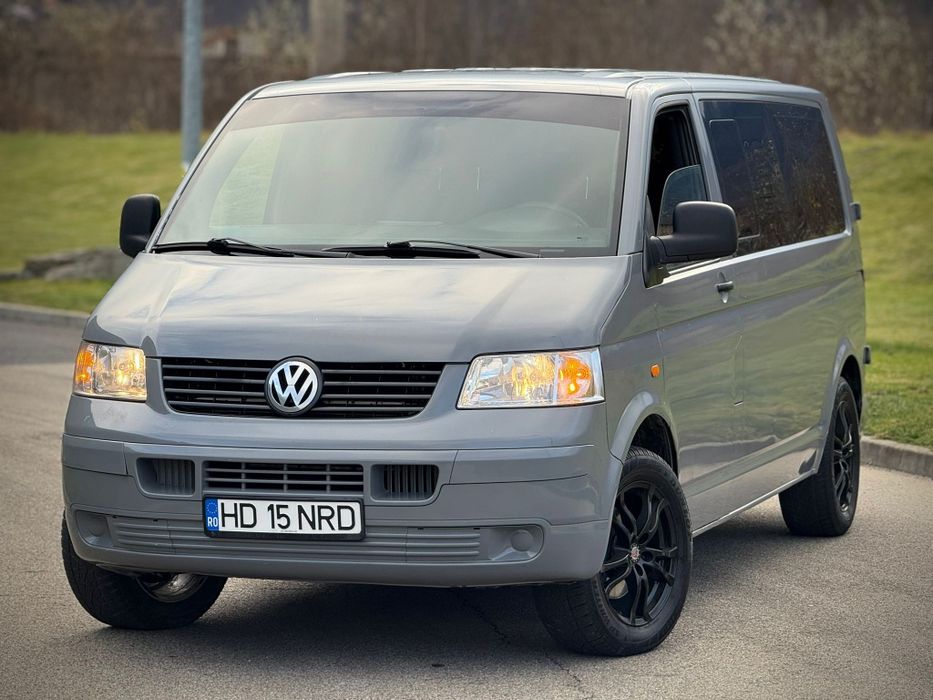 Volkswagen T5 Transporter ~ 2007 ~ Pasul Lung ~ 8+1 Locuri ~ 2.5 TDI