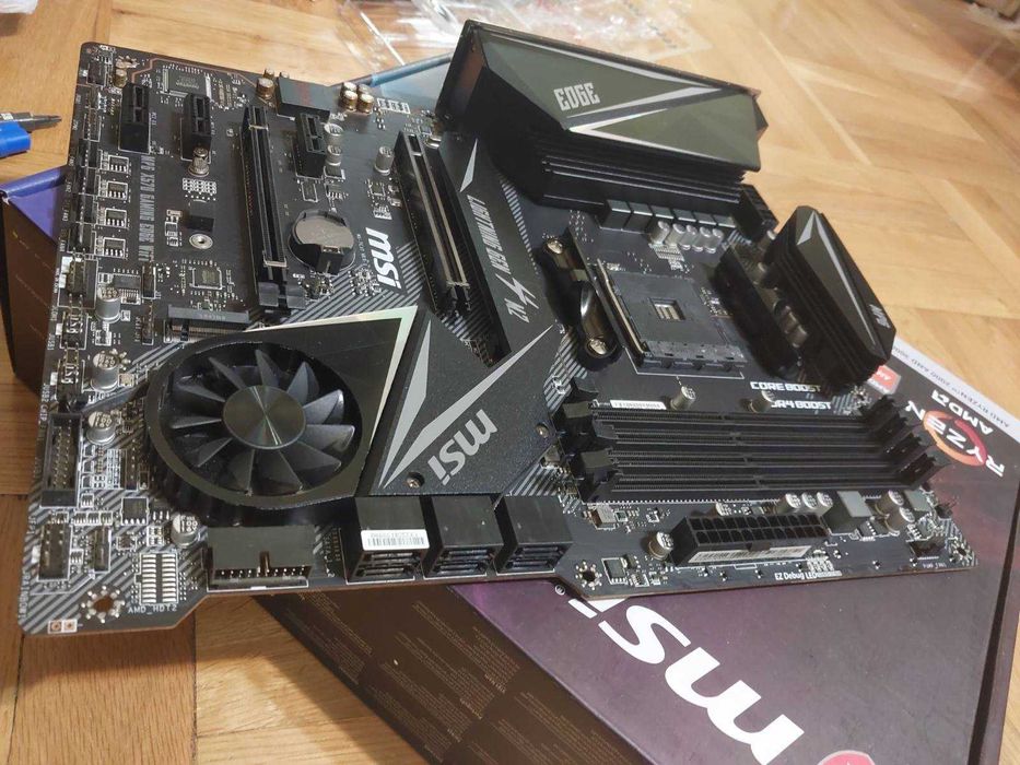 AMD Ryzen 9 5900X + MSI X570 Gaming Edge Wi-Fi