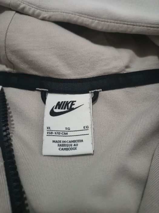 Hanorac Nike tech fleece