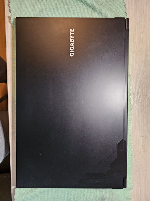 Laptop Gaming Gigabyte G7 RTX 4060