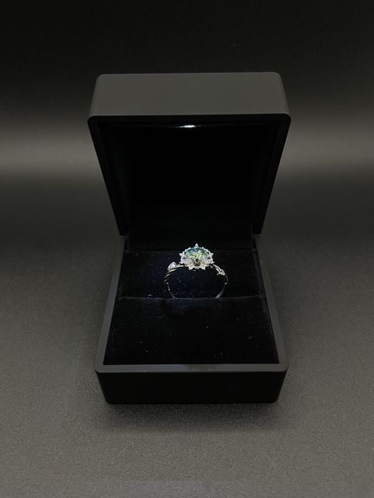 Елегантен Сребърен Пръстен - Тюркоазен Лабораторен Диамант