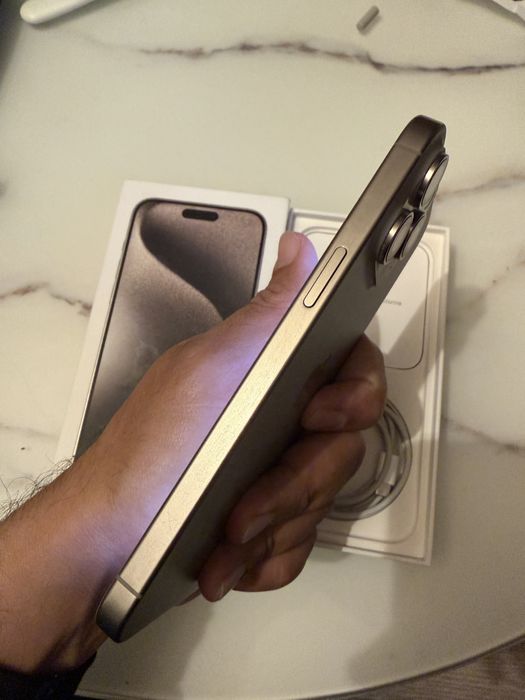 Iphone 15 pro max 256 gb emag nu schimb