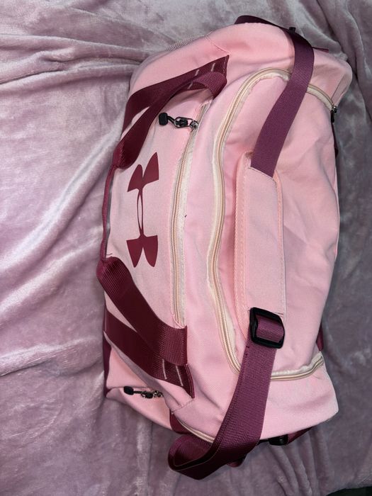 Geantă sport Under Armour roz trandafir rose sală  Nouă nepurtată New