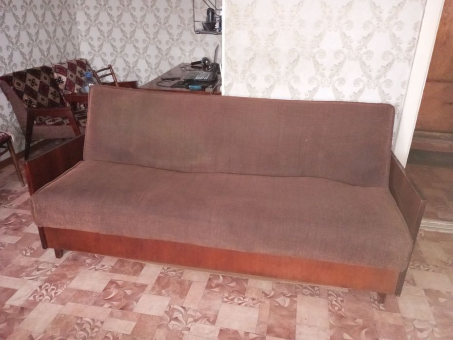 Отдам диван самовывоз