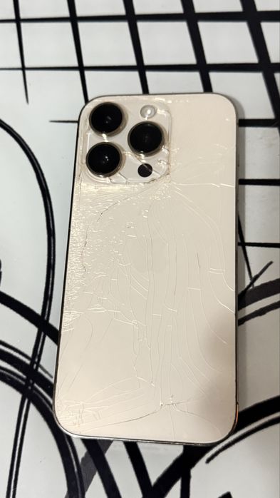 Iphone 14 pro Telefonul functioneza