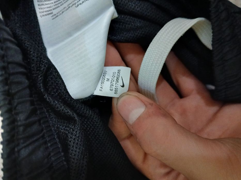 Мъжки поли-плетен анцуг Nike Sportswear Club в черно и бяло,