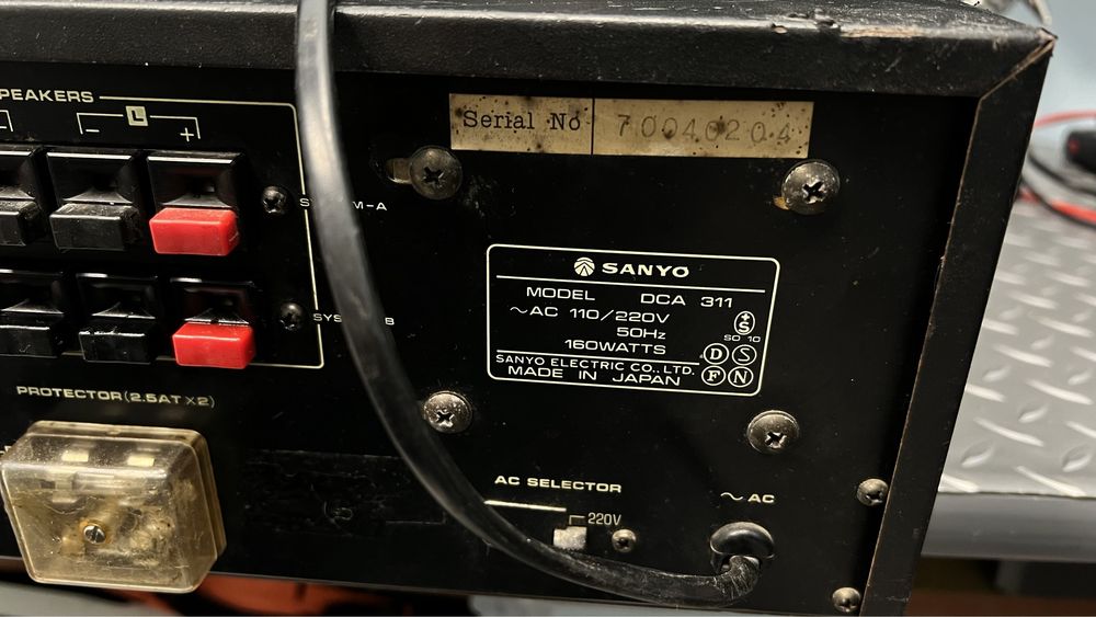 Усилвател Sanyo DCA-311 Made in Japan 1978