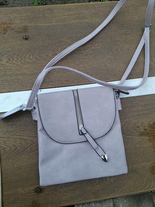 Чанта през рамо лилава