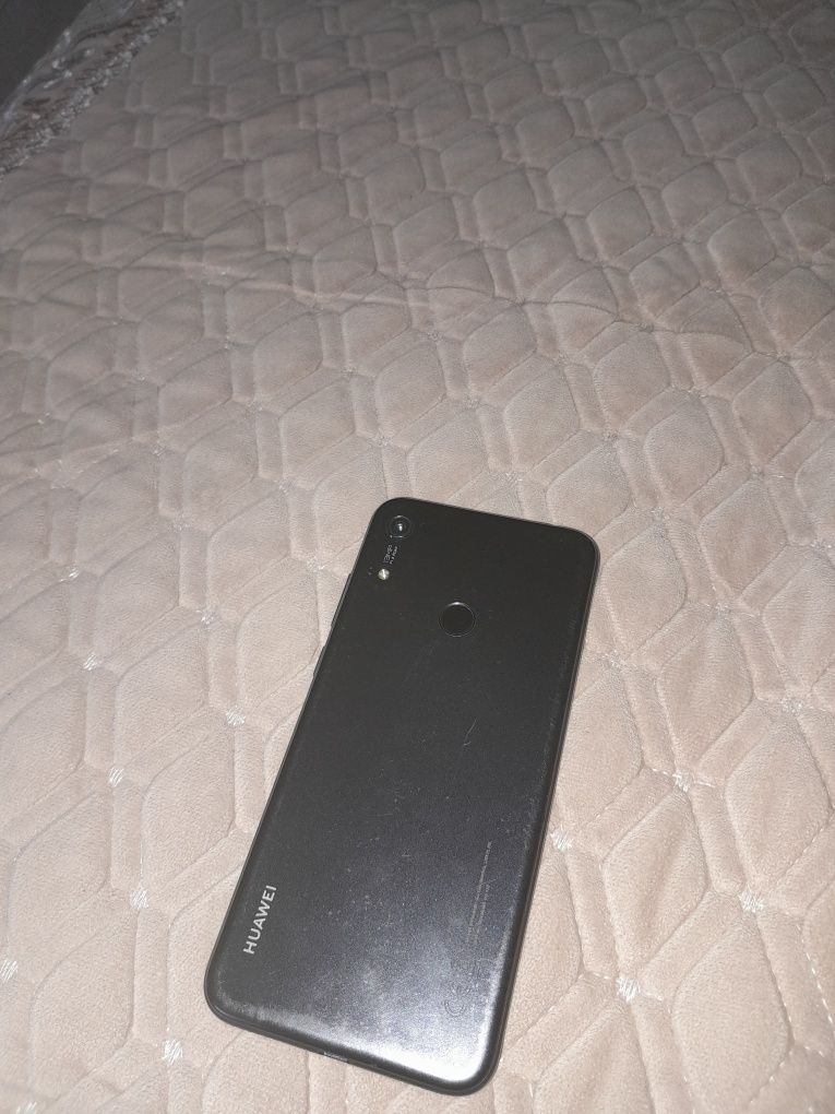 Huawei y6s  3/64gb