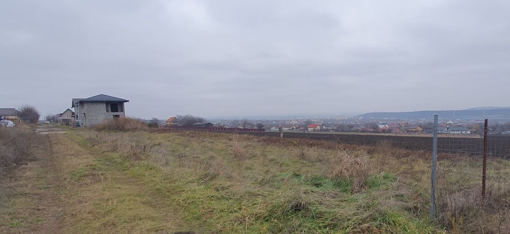 Vand, inchiriez, sau schimb teren de 500m² sau 1000m² in Horpaz, str.