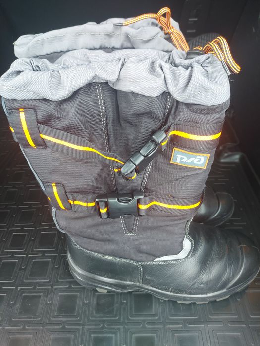 Продам зимние сапоги