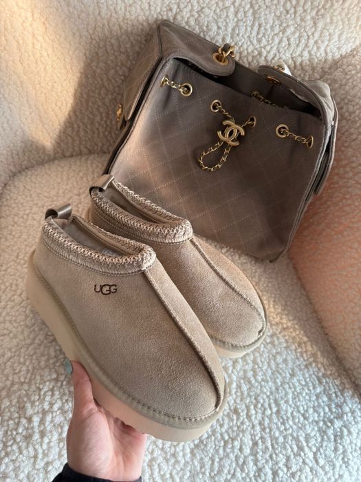 Ugg обувки и чанта chanel