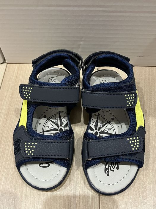 Новые детские сандали для мальчика, размер 23