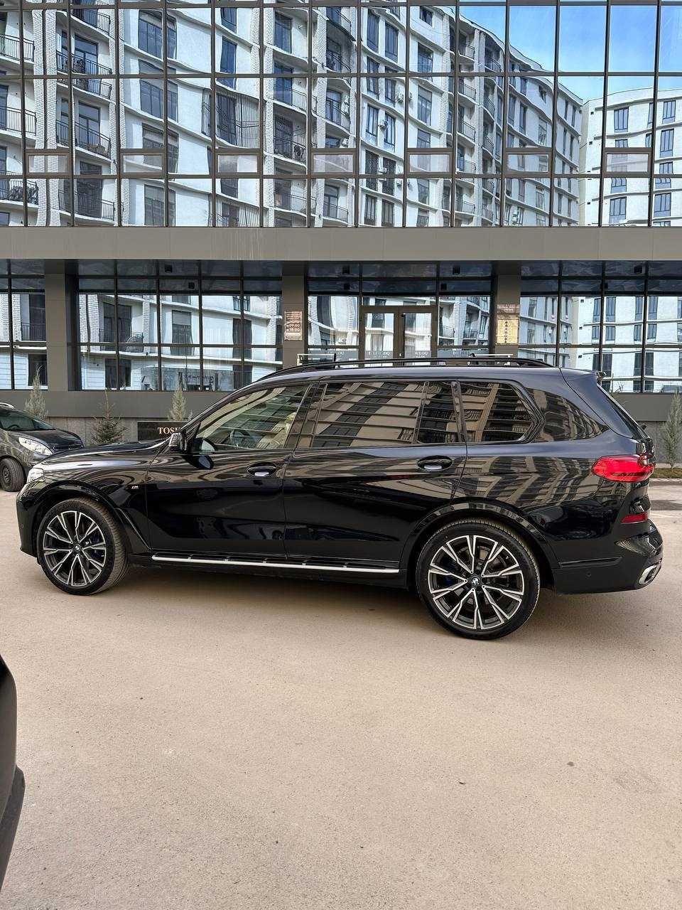 BMW X7 xDrive40i
Ishlab chiqarilgan yili: 2019