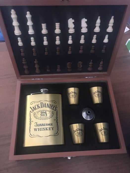 Шахматный набор на 7 мая,мужчинам!