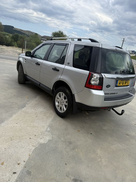 Land rovar freelandar 2