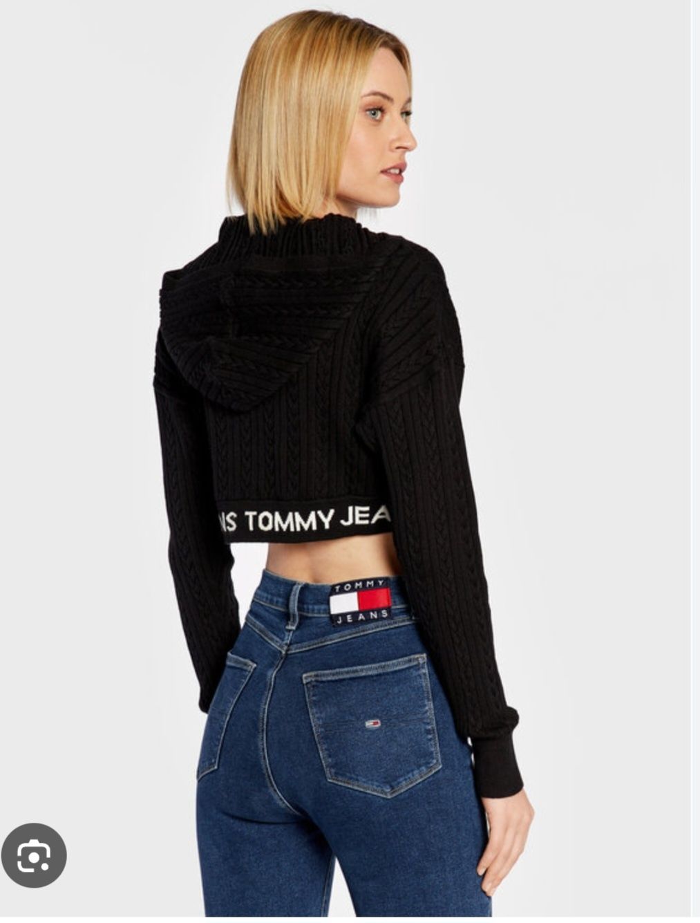 Къса жилетка Tommy Jeans