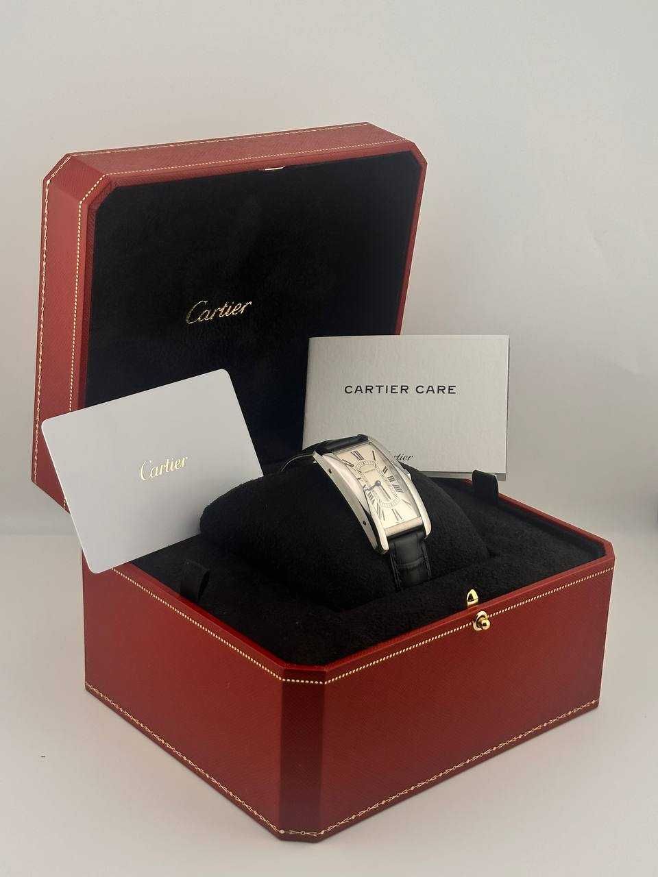 Часы Cartier Tank
ref WSTA0083