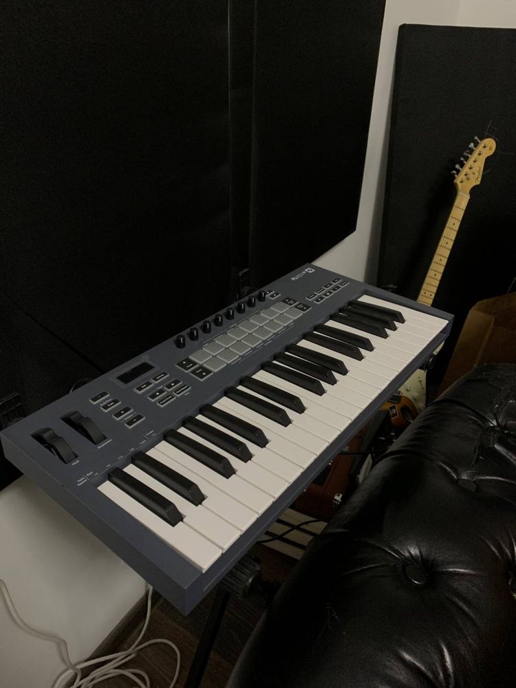 Миди клавиатура novation Flkey 37