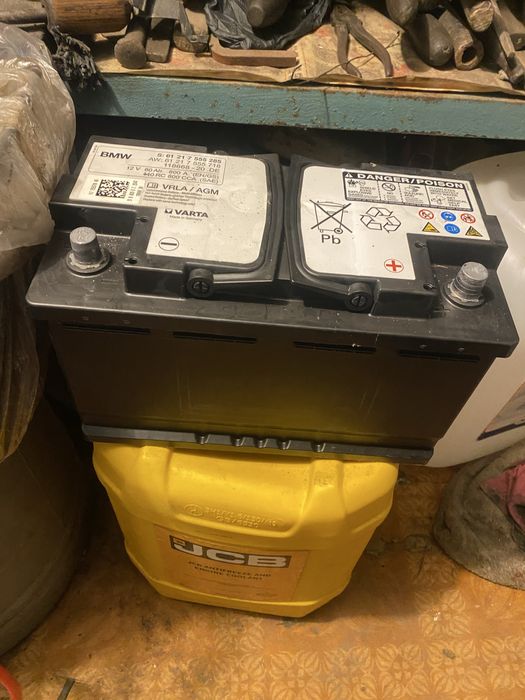 Baterie bmw varta 80ah Batetie varta agm 12v  95 ah stare foarte buna