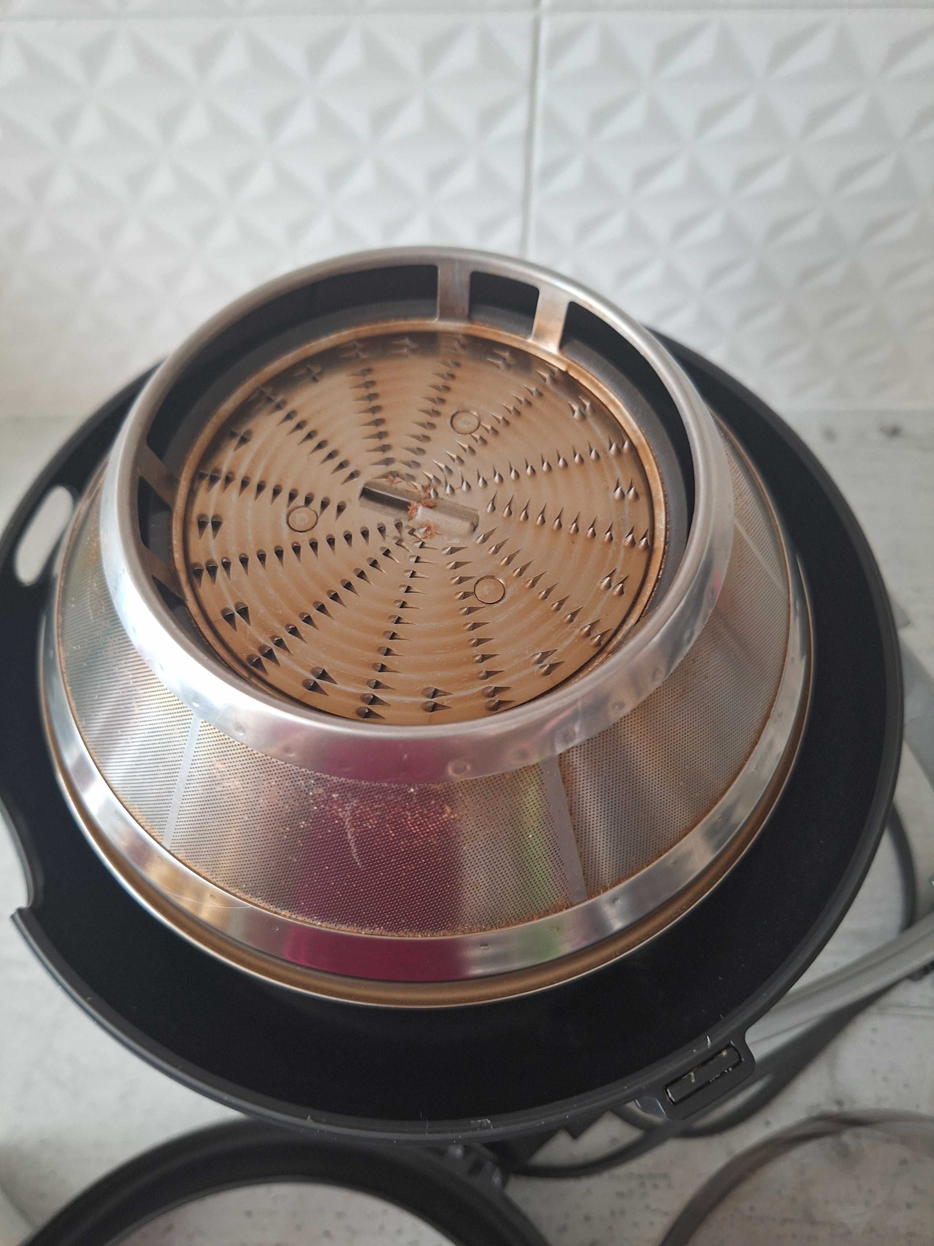 Сокоизтисквачка Philips HR1871
